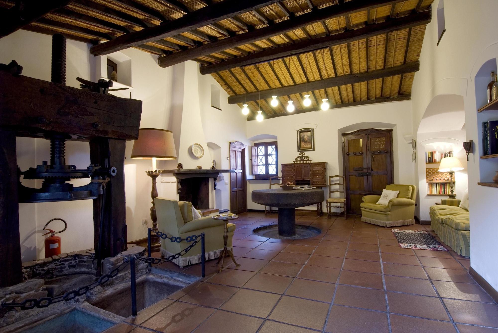 Hotel Lucrezia Riola Sardo Exterior photo