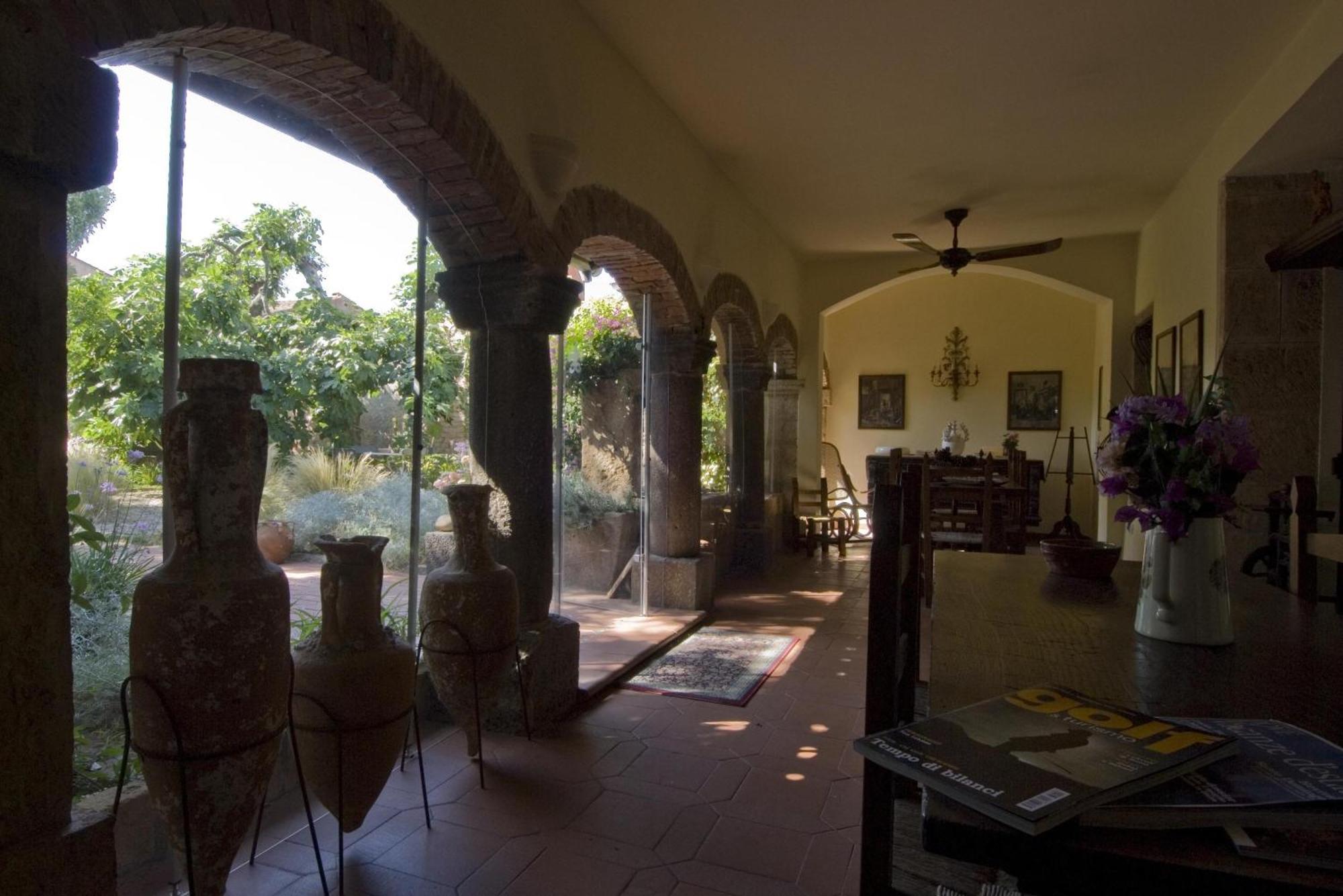 Hotel Lucrezia Riola Sardo Exterior photo